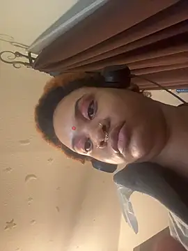 แชท XXX สดของ nickytheehawtie