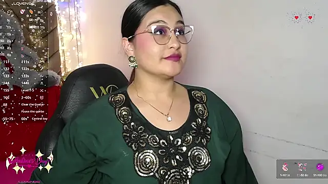 heluejamil Chat XXX in diretta