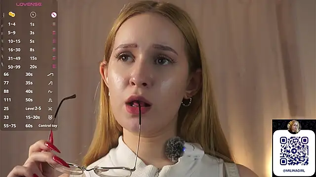 SallyDeniken live XXX chat