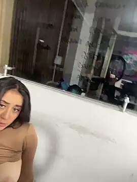 دردشة Antonella_Julieta الجنسية المباشرة