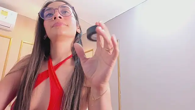 NahimiThompson's Live XXX Chat