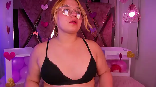 shantal_cooper_ élő XXX-chatje