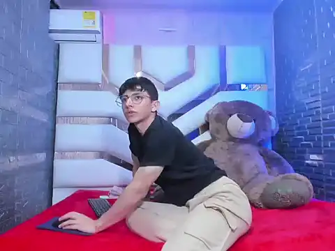 ElanGiraldo webkamerás műsora