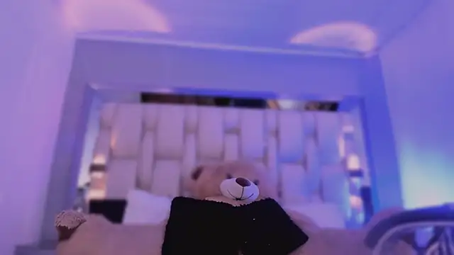 revenmiller_ লাইভ XXX চ্যাট