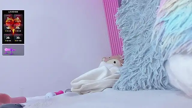 Nayla-Mouna's Webcam Show