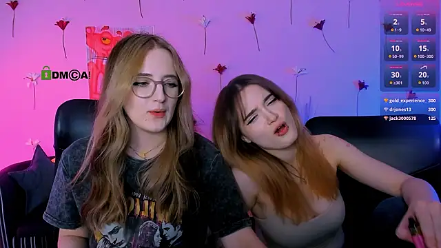 liana_kisses élő XXX-chatje