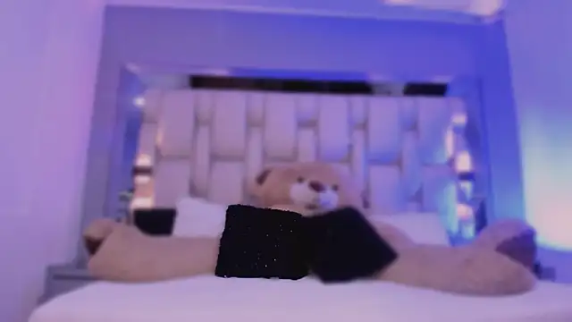 revenmiller_ Chat XXX in diretta