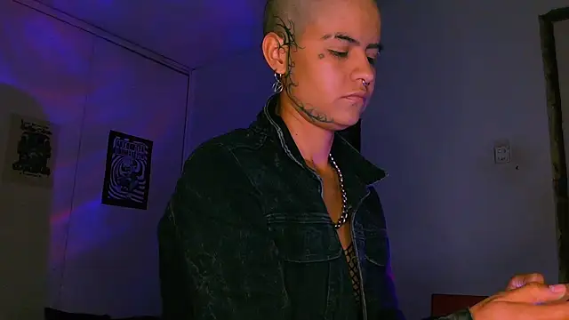 alex_one888のライブXXXチャット