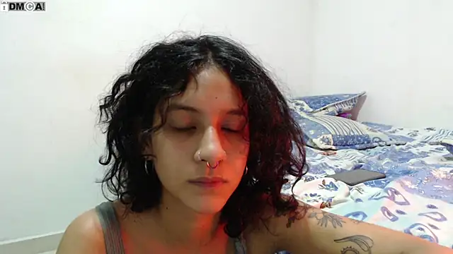 Chat XXX ao vivo de AlinaWoolf_