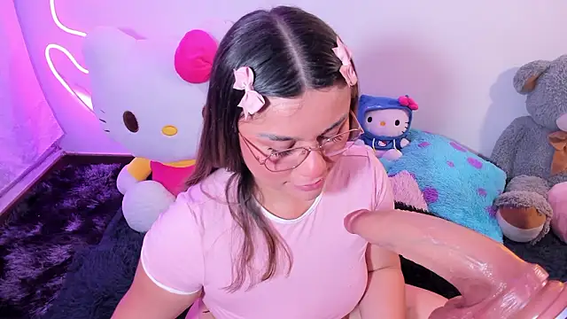 Chat XXX ao vivo de CassieBigass_