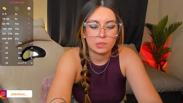 dakottaa_ Live XXX Chat