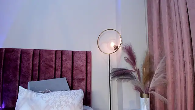 AndraCyruss Adlı Modelin Canlı XXX Sohbeti