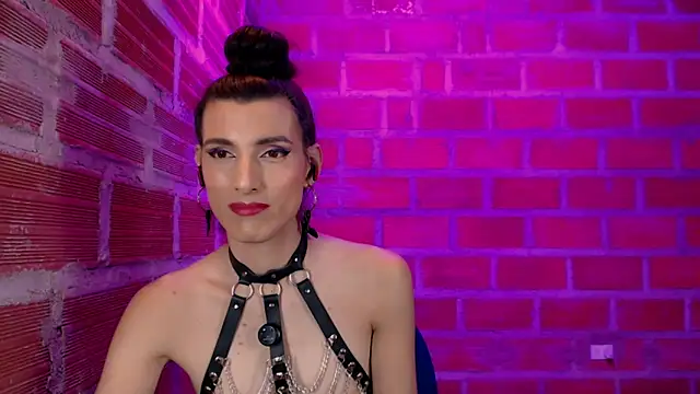 Show de Moira-Hot na webcam