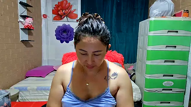 Chat XXX en directo de Ugly-Filipina