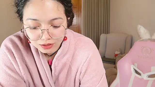 XXX chat uživo modela SelenaBlumX