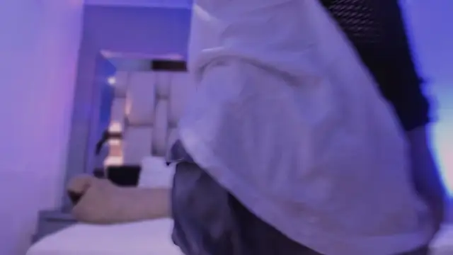 XXX chat uživo modela revenmiller_