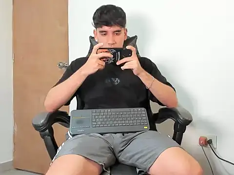 leo030809 Pertunjukan Webcam