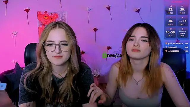 liana_kisses élő XXX-chatje