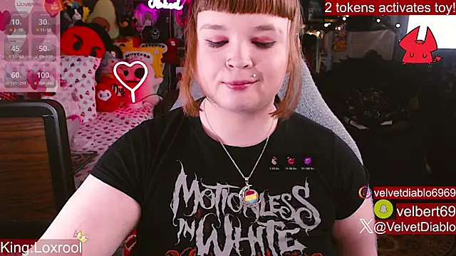 VelvetDiablo's Webcam Show