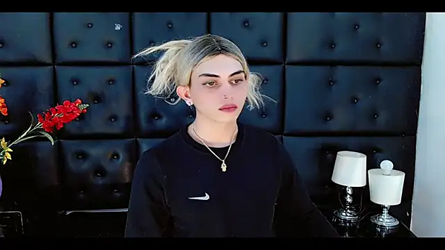 Daniela_Pink_'s Live XXX Chat