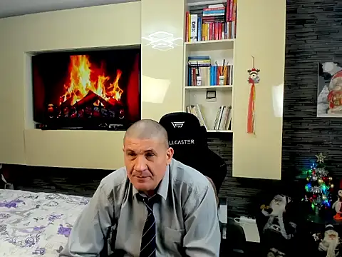 SpartacusDaddy48 Webcam Show