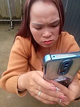 Chatroom XXX en direct de Melylyna