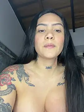 liahousesのライブXXXチャット