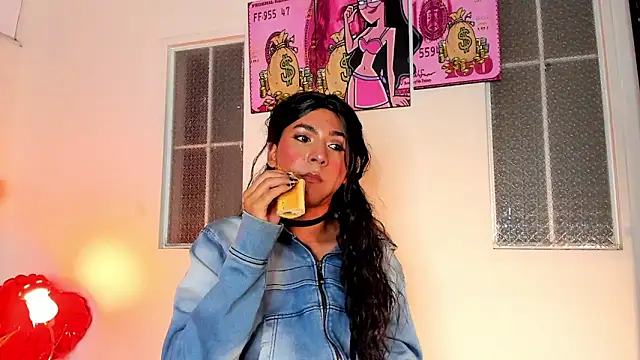 Hopemoretti's Live XXX Chat