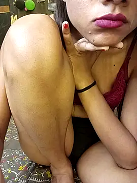 Bold_Quinn Live XXX-chat