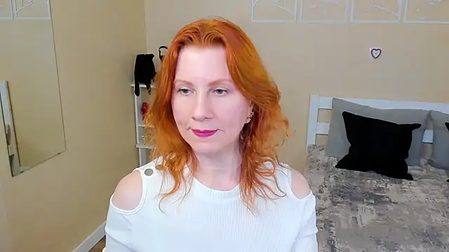 FoxySophiaのライブXXXチャット