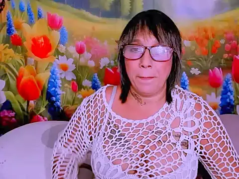 indianroxy's Live XXX Chat