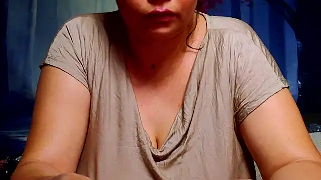 ElizabethEvenのライブXXXチャット