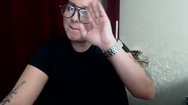 BustyAllyy Webcam Show