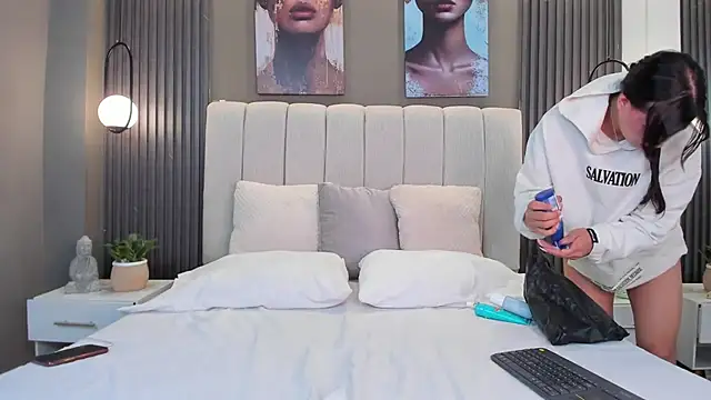 GiannaColling1 – Naživo XXX chat