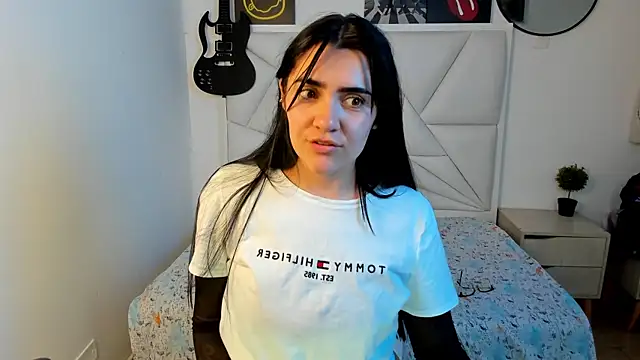 Carla_Bonnet Chat XXX in diretta