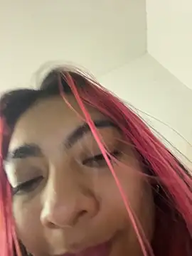 SusiJames_: απευθείας συνομιλία ΧΧΧ