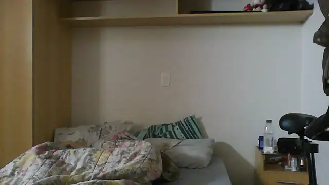 Chatroom XXX en direct de GabriellaManhaes