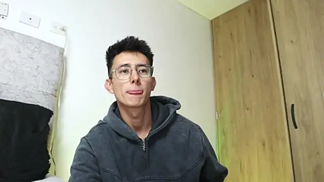 Онлайн чат XXX _Alexxx