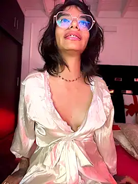 دردشة TweetiePieXXX الجنسية المباشرة