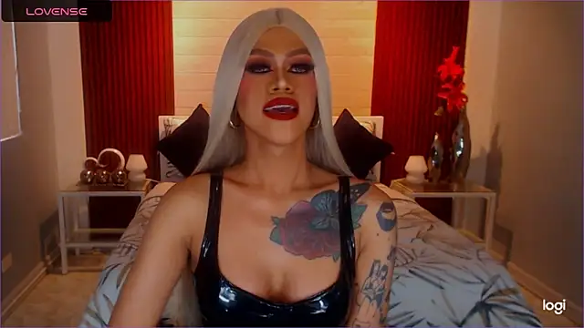 StellaStrong30's Live XXX Chat