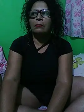 Amarantha25 élő XXX-chatje