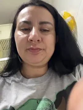 Abril_Luv élő XXX-chatje