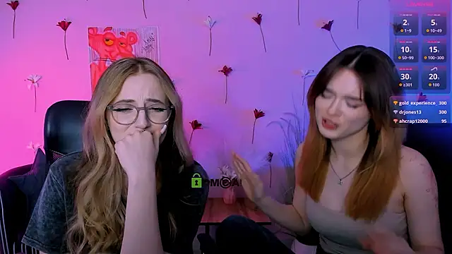 liana_kisses élő XXX-chatje