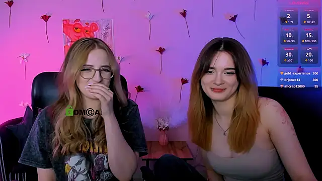 liana_kisses élő XXX-chatje