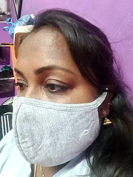 Tamil_Hot_Priyaのウェブカメラショー