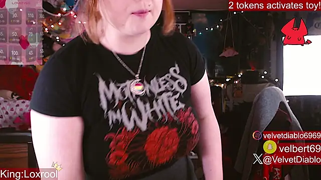 VelvetDiablo 现场XXX聊天