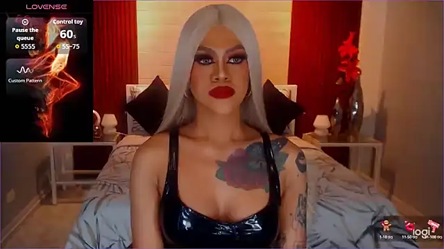 StellaStrong30: απευθείας συνομιλία ΧΧΧ