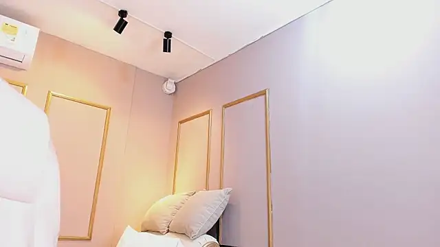 NahimiThompson 现场XXX聊天