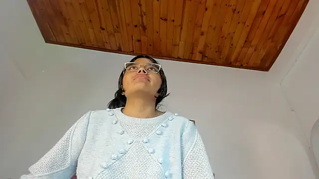 Chat XXX en directo de luna_velveth