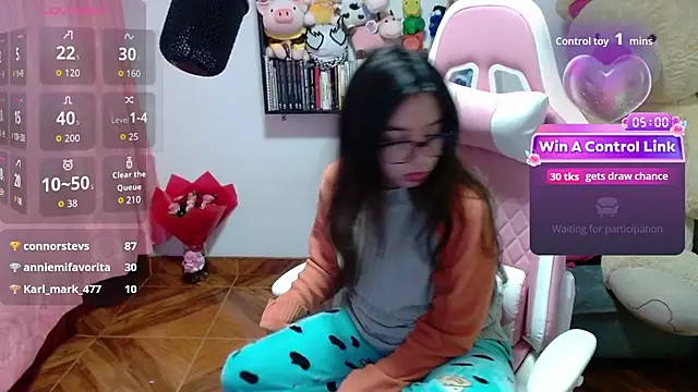 Maggie_Fox3 élő XXX-chatje